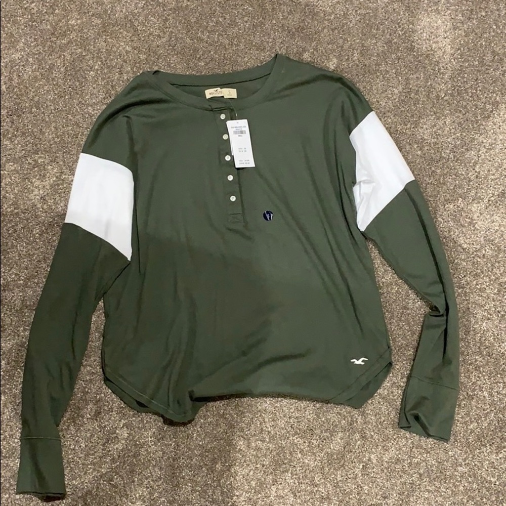 Hollister long sleeve tee